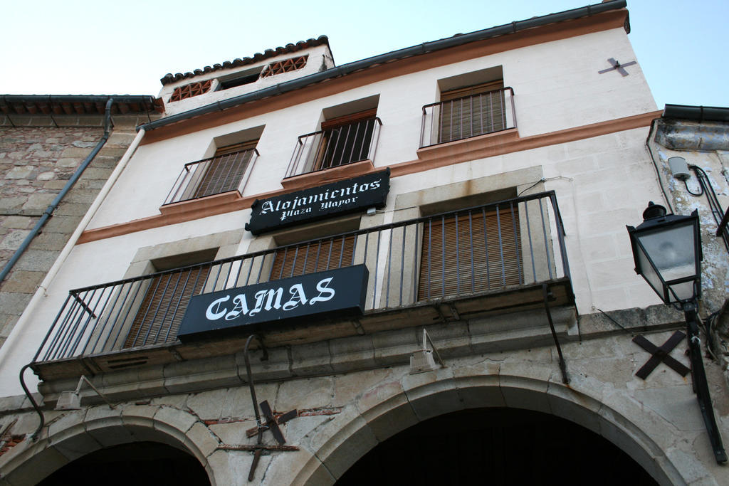 Alojamientos Plaza Mayor Trujillo Exterior foto